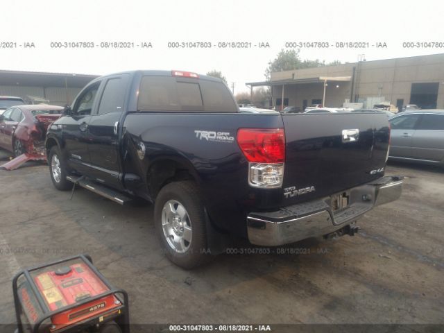 Photo 2 VIN: 5TFUW5F18AX136141 - TOYOTA TUNDRA 4WD TRUCK 