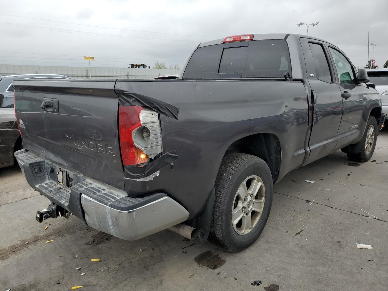 Photo 2 VIN: 5TFUW5F18EX388770 - TOYOTA TUNDRA 