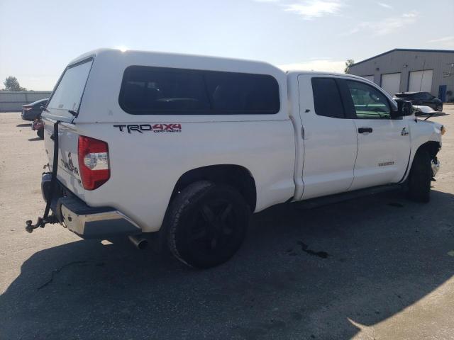 Photo 2 VIN: 5TFUW5F18GX524804 - TOYOTA TUNDRA DOU 