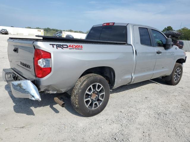 Photo 2 VIN: 5TFUW5F18JX745780 - TOYOTA TUNDRA DOU 