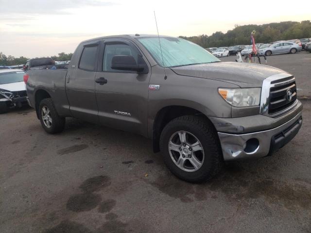 Photo 3 VIN: 5TFUW5F19BX177895 - TOYOTA TUNDRA DOU 