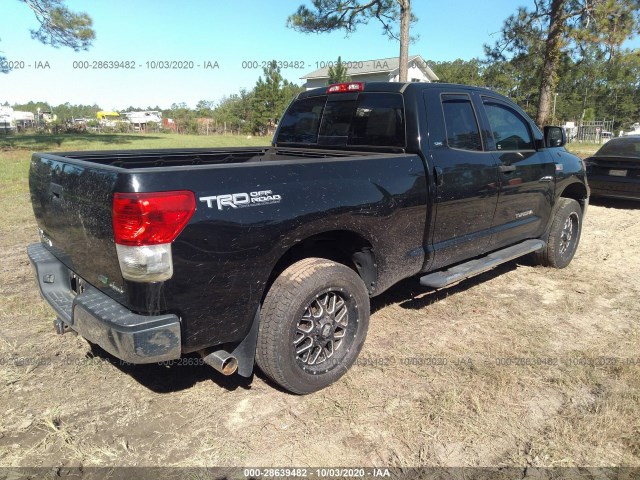 Photo 3 VIN: 5TFUW5F19CX261331 - TOYOTA TUNDRA 4WD TRUCK 