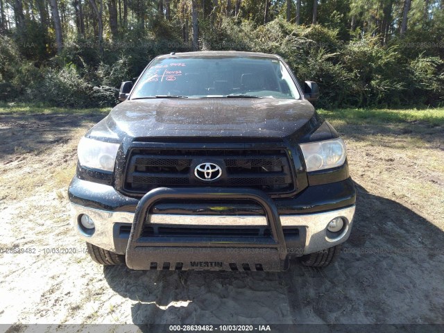 Photo 5 VIN: 5TFUW5F19CX261331 - TOYOTA TUNDRA 4WD TRUCK 