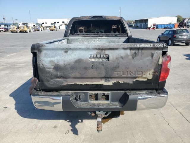 Photo 5 VIN: 5TFUW5F19EX370357 - TOYOTA TUNDRA DOU 