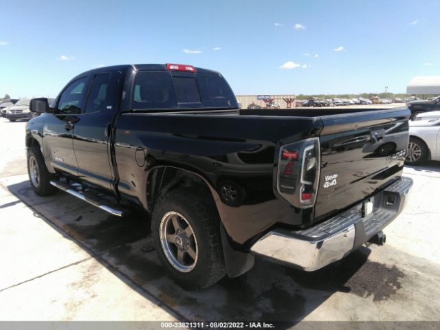 Photo 2 VIN: 5TFUW5F19FX450310 - TOYOTA TUNDRA 4WD TRUCK 