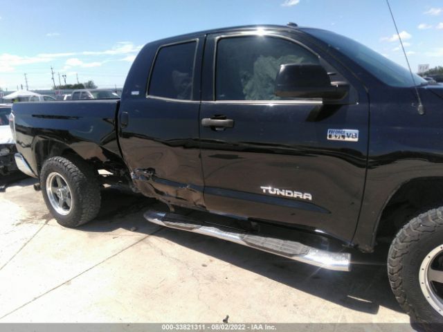 Photo 5 VIN: 5TFUW5F19FX450310 - TOYOTA TUNDRA 4WD TRUCK 