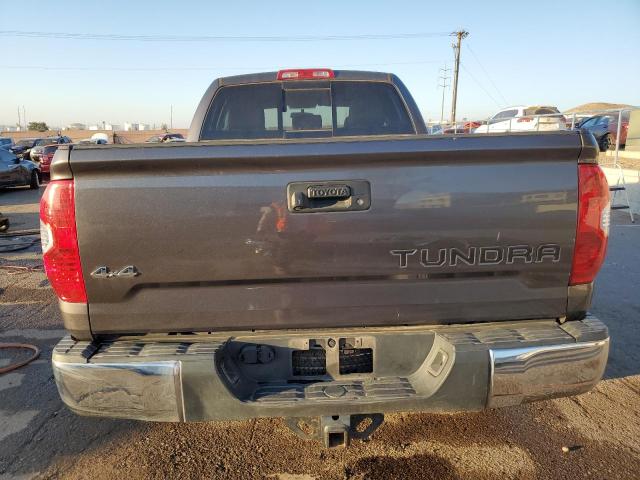 Photo 5 VIN: 5TFUW5F19GX564230 - TOYOTA TUNDRA DOU 