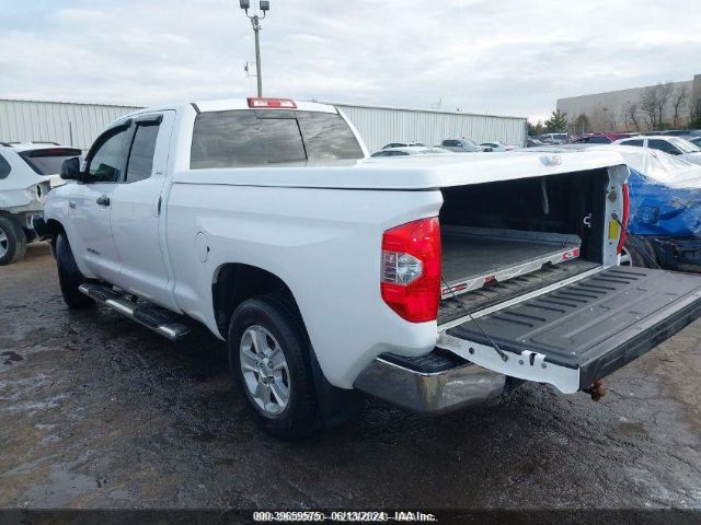 Photo 2 VIN: 5TFUW5F19HX674888 - TOYOTA TUNDRA 