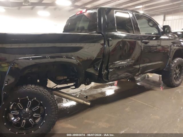 Photo 5 VIN: 5TFUW5F19KX795234 - TOYOTA TUNDRA 