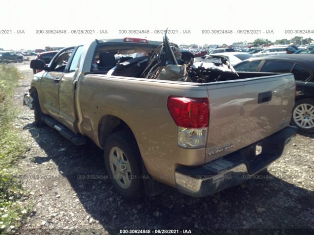 Photo 2 VIN: 5TFUW5F1XAX098055 - TOYOTA TUNDRA 4WD TRUCK 