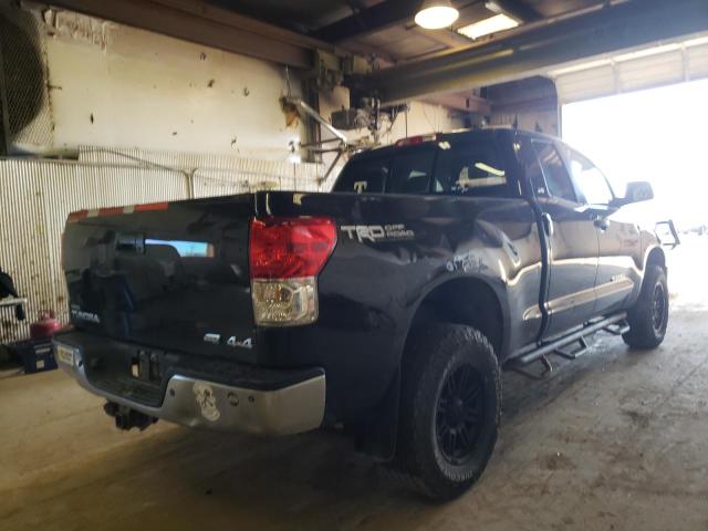 Photo 3 VIN: 5TFUW5F1XAX106414 - TOYOTA TUNDRA DOU 