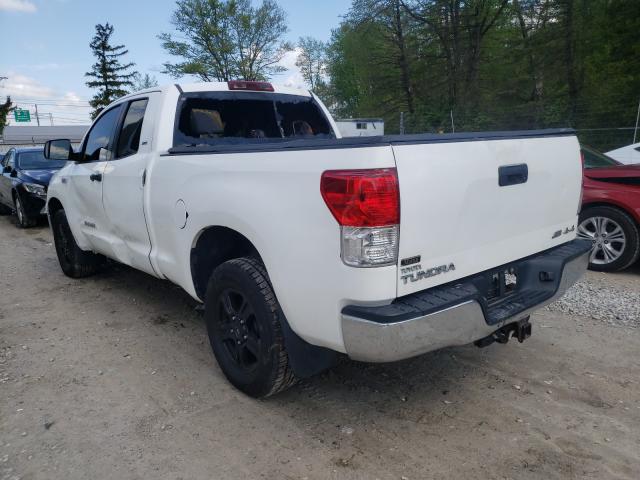 Photo 2 VIN: 5TFUW5F1XAX114092 - TOYOTA TUNDRA DOU 