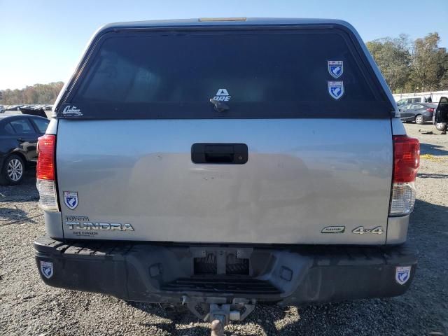 Photo 5 VIN: 5TFUW5F1XBX192194 - TOYOTA TUNDRA DOU 