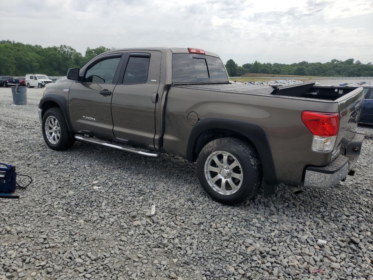 Photo 1 VIN: 5TFUW5F1XCX265825 - TOYOTA TUNDRA 