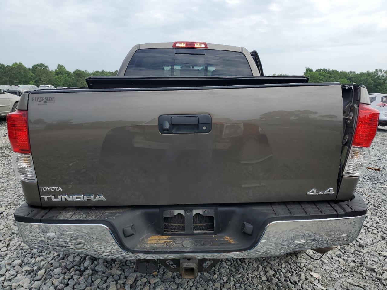 Photo 5 VIN: 5TFUW5F1XCX265825 - TOYOTA TUNDRA 