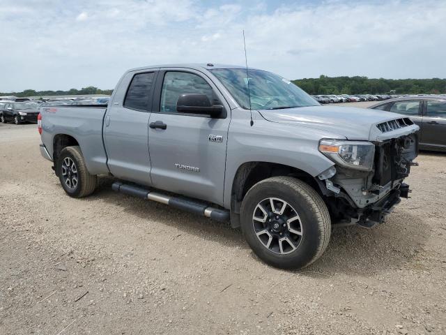 Photo 3 VIN: 5TFUW5F1XJX707113 - TOYOTA TUNDRA DOU 