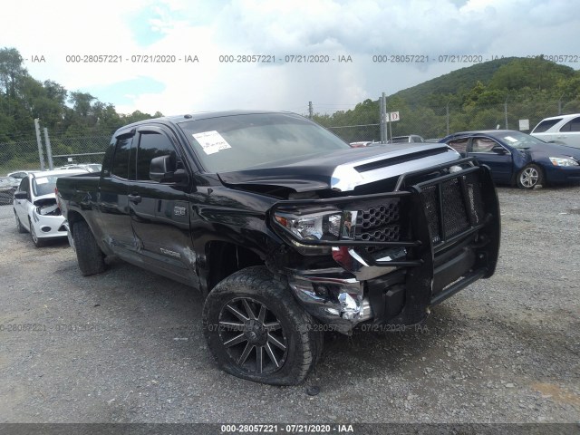 Photo 5 VIN: 5TFUW5F1XJX728785 - TOYOTA TUNDRA 4WD 