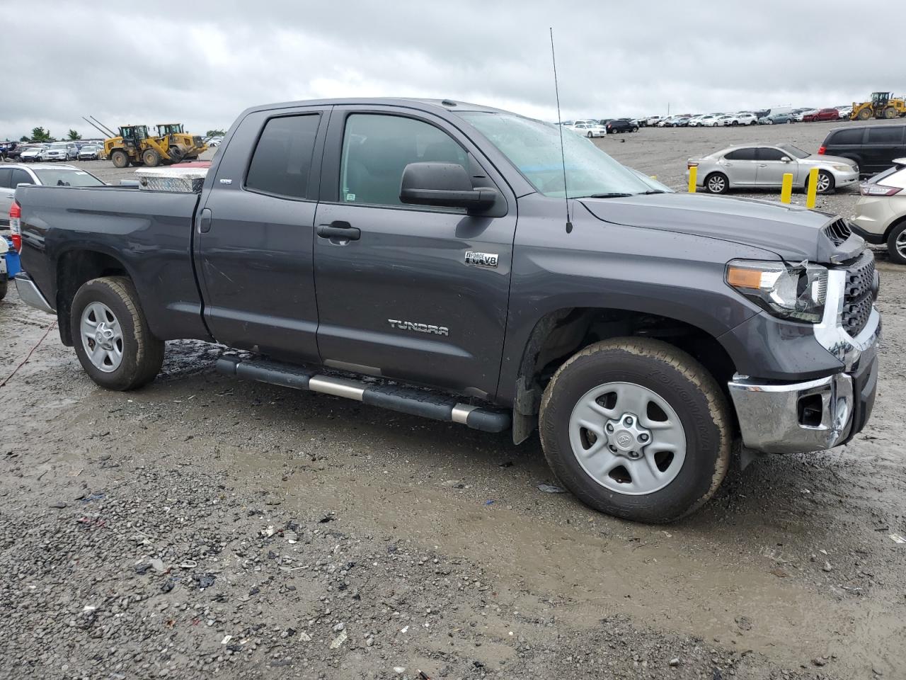 Photo 3 VIN: 5TFUW5F1XJX746056 - TOYOTA TUNDRA 