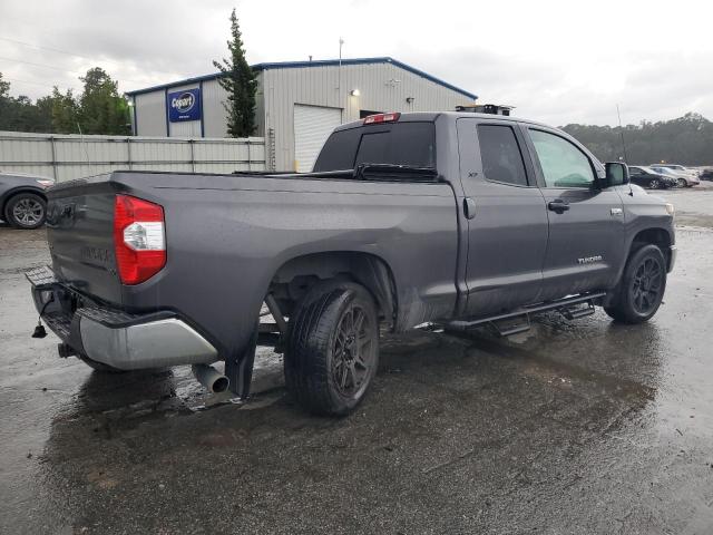 Photo 2 VIN: 5TFUW5F1XJX774858 - TOYOTA TUNDRA DOU 