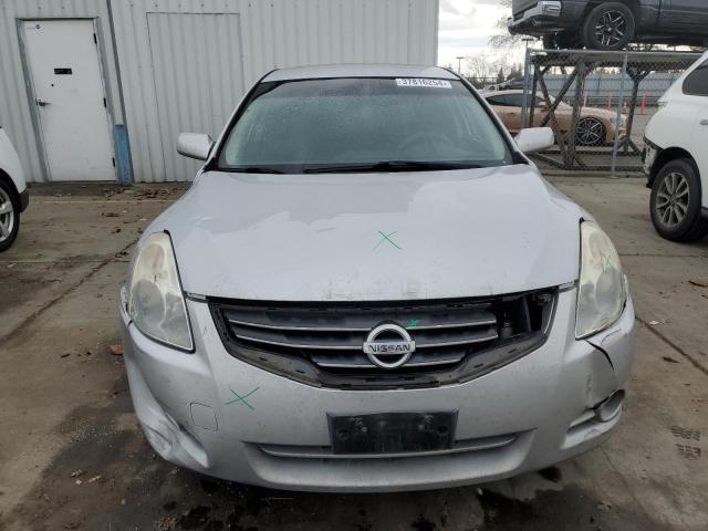 Photo 4 VIN: 5TFUX4EN1BX005842 - NISSAN ALTIMA 