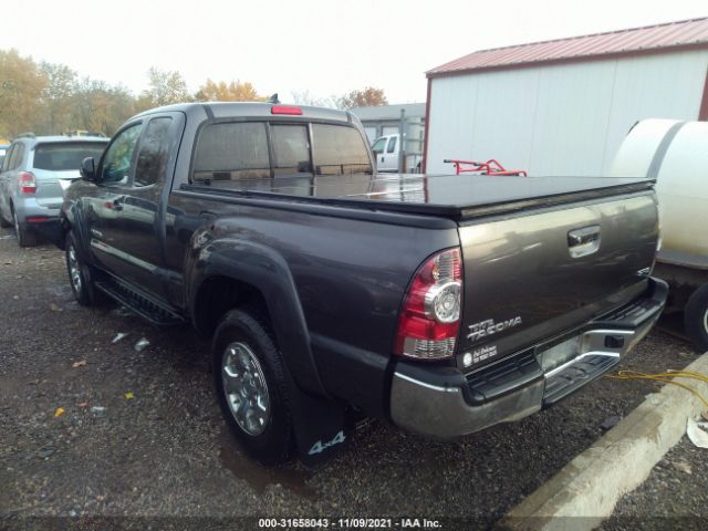 Photo 2 VIN: 5TFUX4EN2FX032246 - TOYOTA TACOMA 