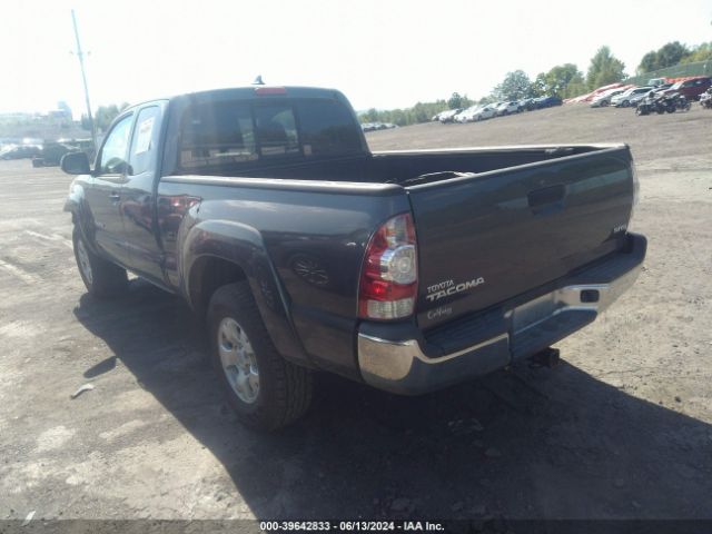 Photo 2 VIN: 5TFUX4EN2FX033591 - TOYOTA TACOMA 