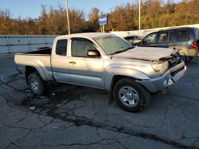 Photo 3 VIN: 5TFUX4EN3BX006555 - TOYOTA TACOMA 