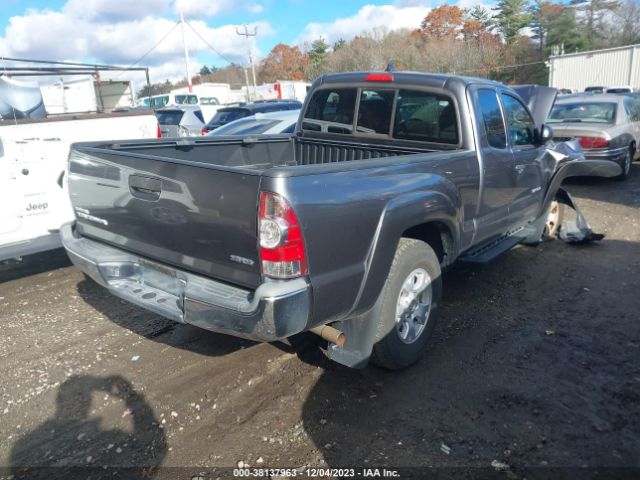 Photo 3 VIN: 5TFUX4EN3EX028477 - TOYOTA TACOMA 