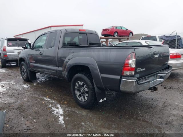 Photo 2 VIN: 5TFUX4EN4BX007942 - TOYOTA TACOMA 