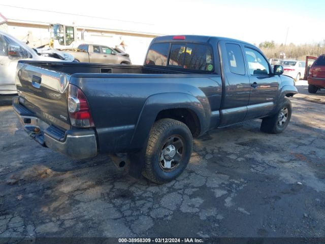 Photo 3 VIN: 5TFUX4EN5BX002491 - TOYOTA TACOMA 