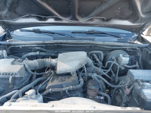 Photo 9 VIN: 5TFUX4EN5BX002491 - TOYOTA TACOMA 