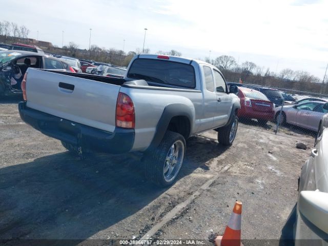 Photo 3 VIN: 5TFUX4EN5CX015758 - TOYOTA TACOMA 