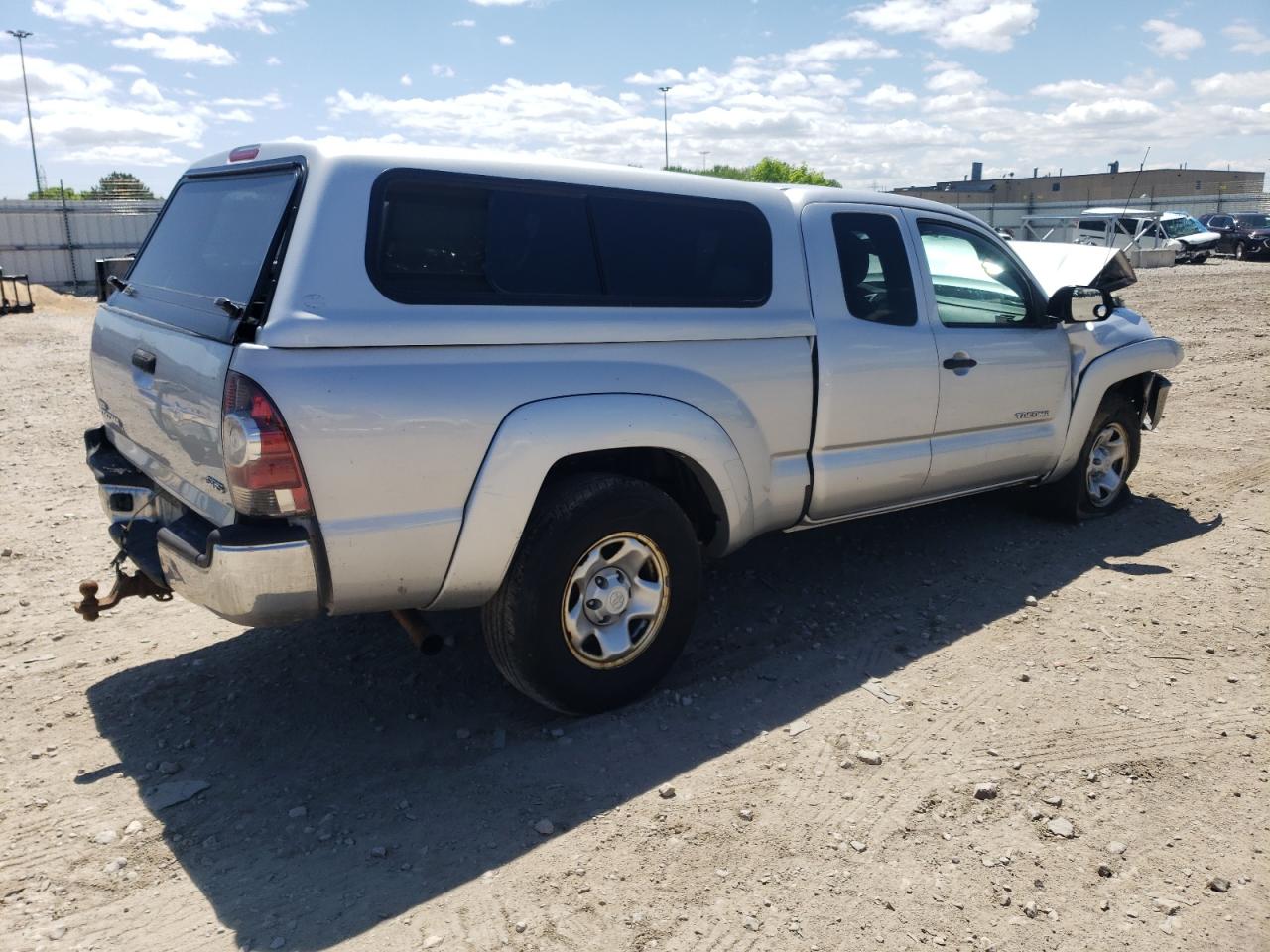 Photo 2 VIN: 5TFUX4EN5DX018256 - TOYOTA TACOMA 