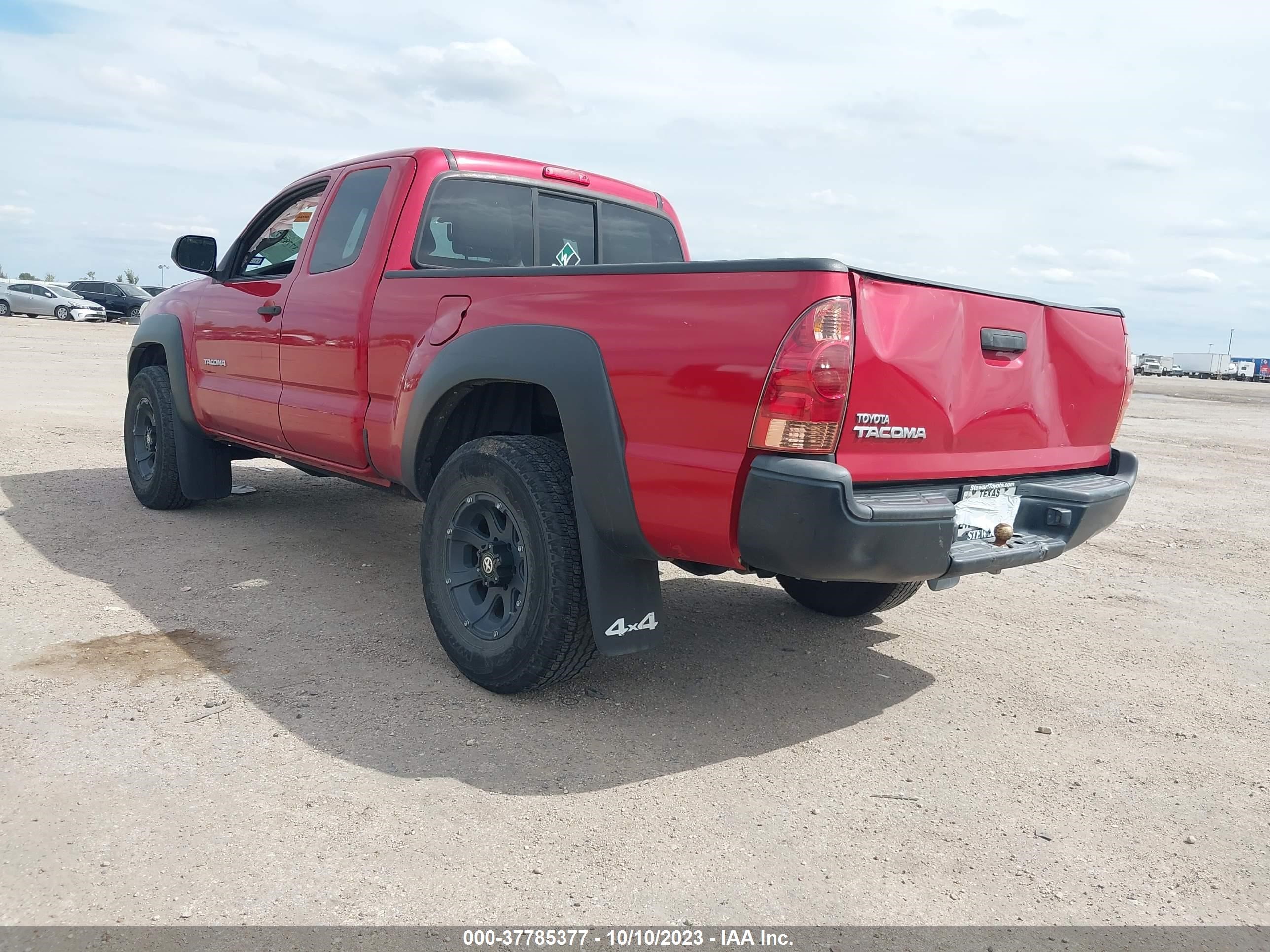 Photo 2 VIN: 5TFUX4EN5FX039899 - TOYOTA TACOMA 