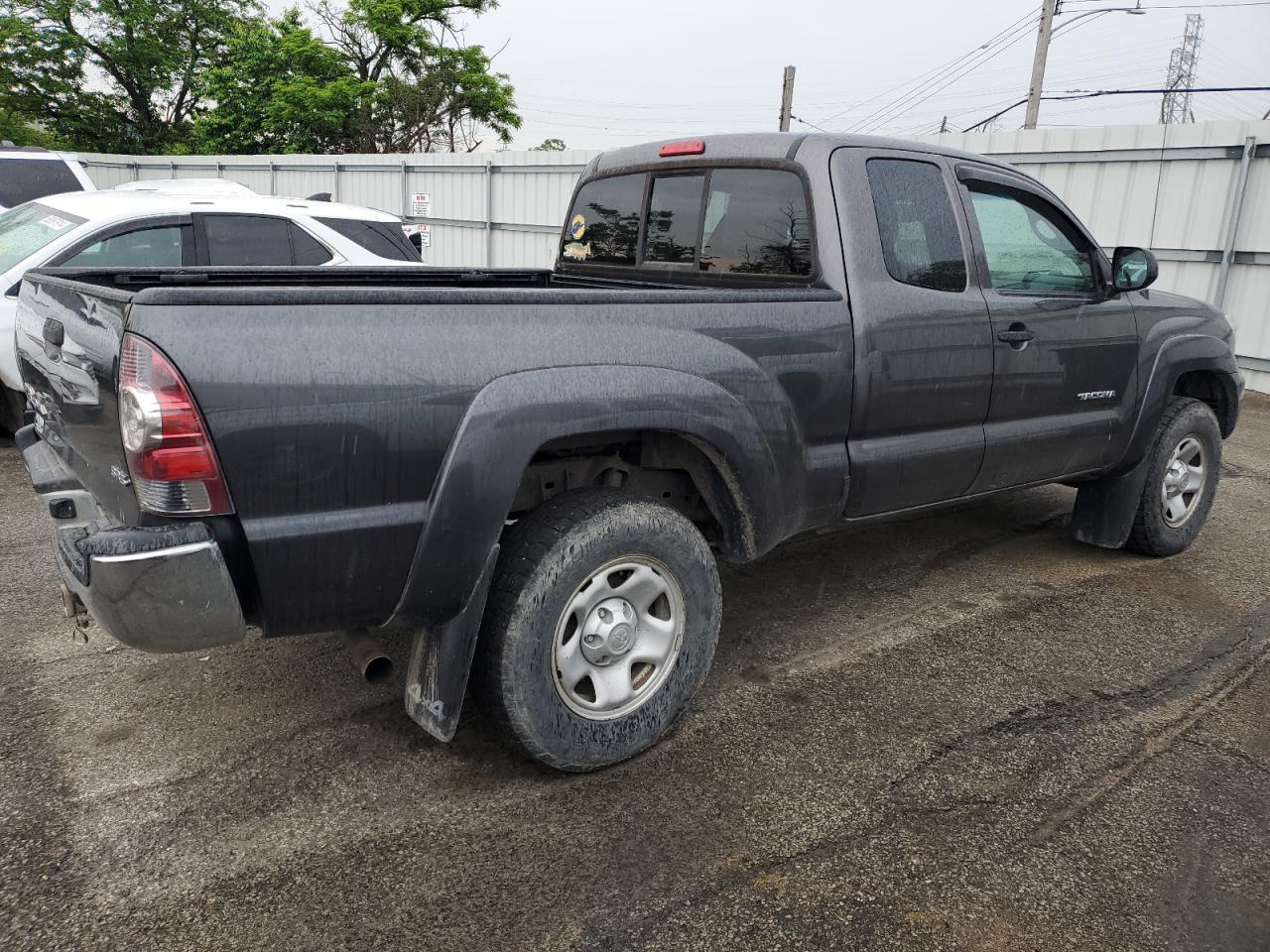 Photo 2 VIN: 5TFUX4EN8DX016971 - TOYOTA TACOMA 