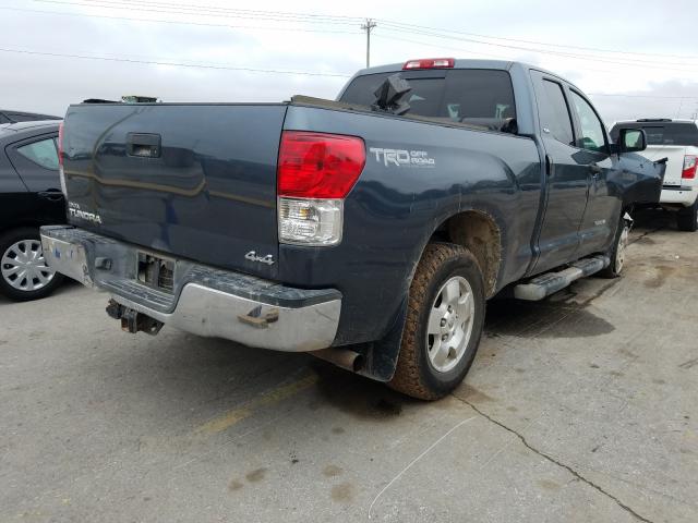 Photo 3 VIN: 5TFUY5F10AX112670 - TOYOTA TUNDRA DOU 