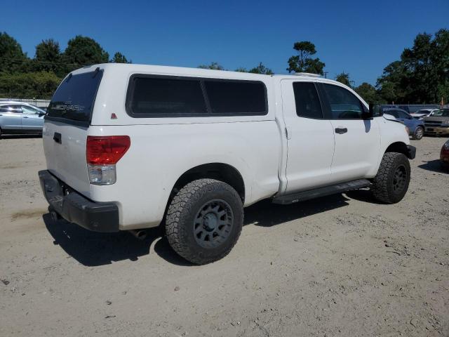 Photo 2 VIN: 5TFUY5F10BX203780 - TOYOTA TUNDRA 