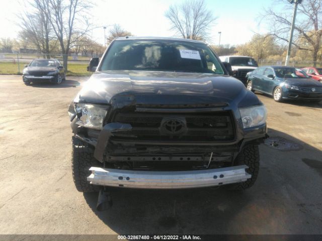 Photo 5 VIN: 5TFUY5F10CX219933 - TOYOTA TUNDRA 4WD TRUCK 