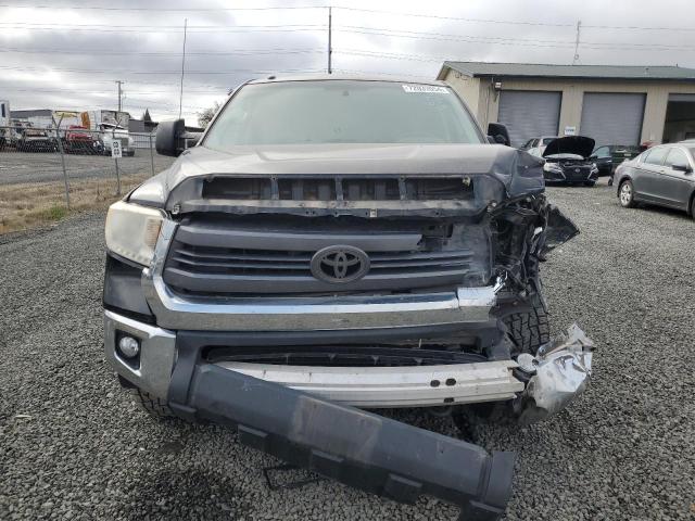 Photo 4 VIN: 5TFUY5F10FX444406 - TOYOTA TUNDRA DOU 