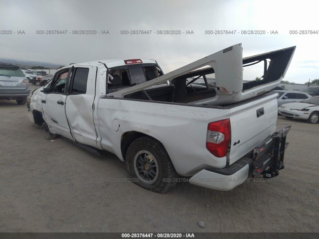 Photo 2 VIN: 5TFUY5F10FX473856 - TOYOTA TUNDRA 4WD TRUCK 