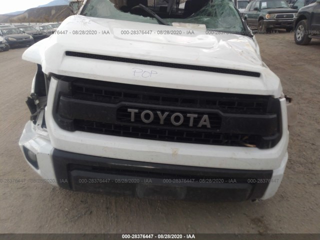 Photo 9 VIN: 5TFUY5F10FX473856 - TOYOTA TUNDRA 4WD TRUCK 