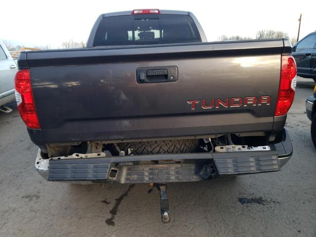 Photo 8 VIN: 5TFUY5F10GX511460 - TOYOTA TUNDRA DOU 