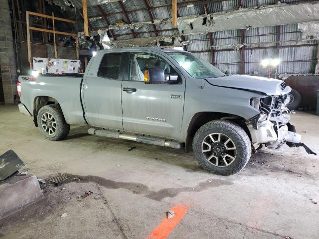 Photo 3 VIN: 5TFUY5F10JX683284 - TOYOTA TUNDRA 