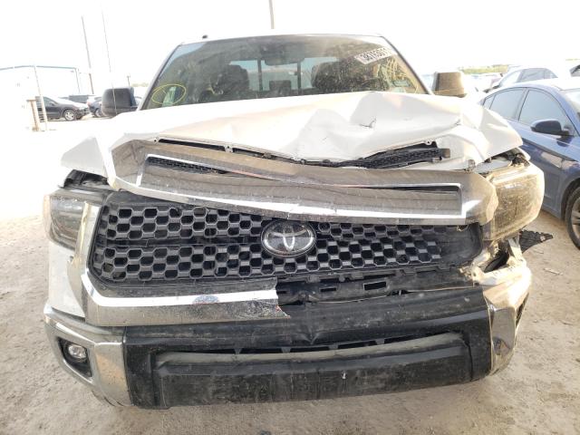 Photo 8 VIN: 5TFUY5F10JX708510 - TOYOTA TUNDRA DOU 