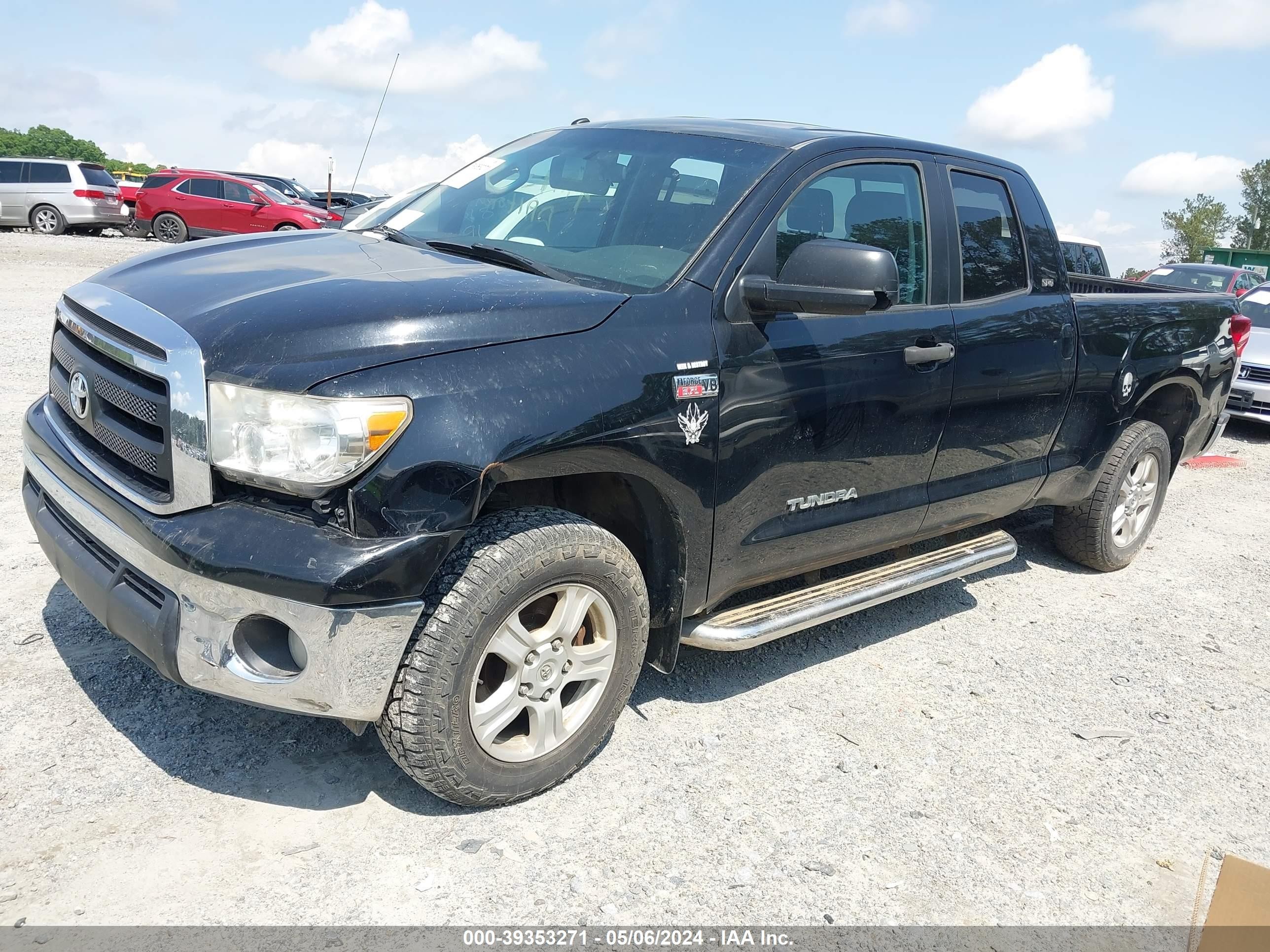 Photo 1 VIN: 5TFUY5F11AX108935 - TOYOTA TUNDRA 