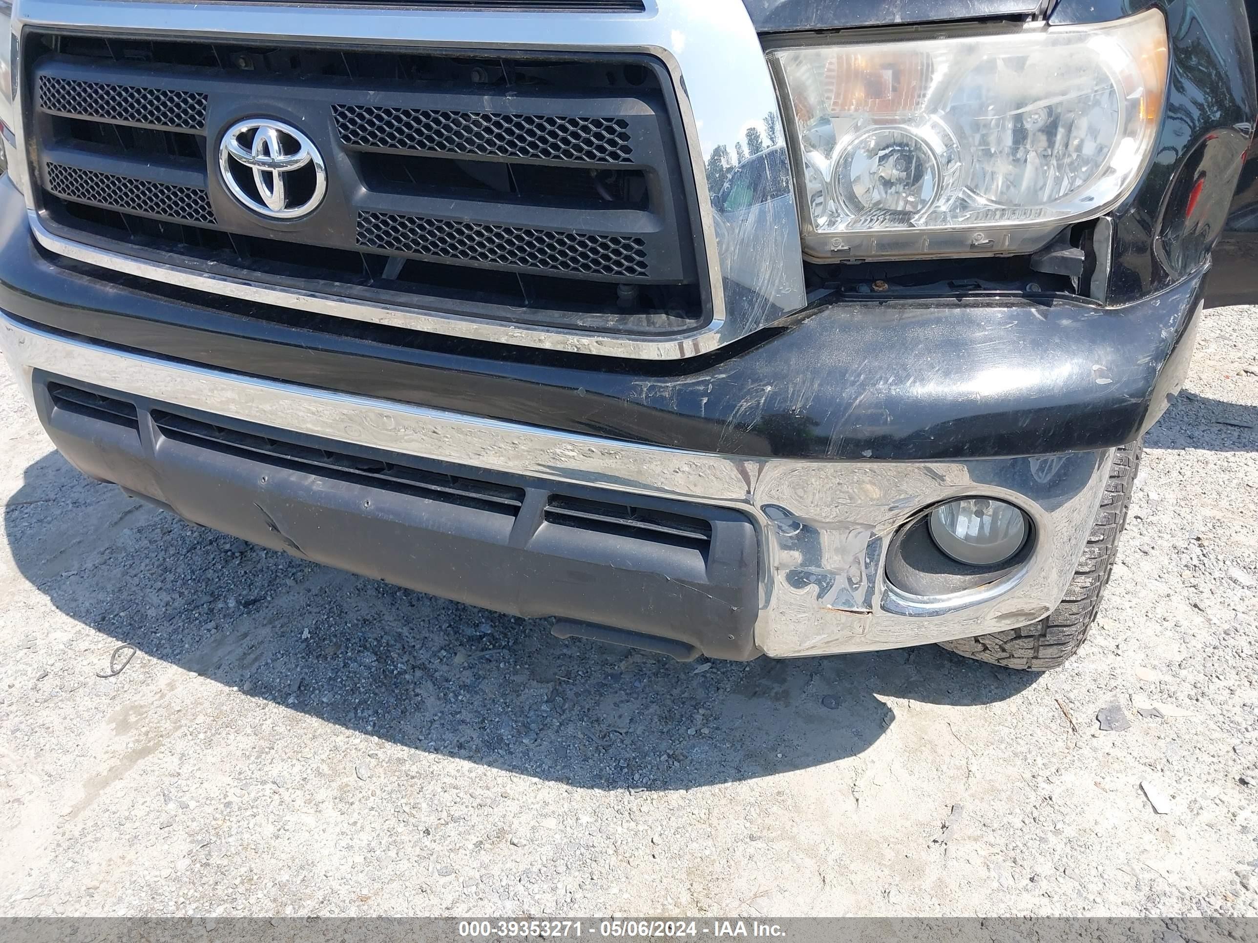 Photo 18 VIN: 5TFUY5F11AX108935 - TOYOTA TUNDRA 