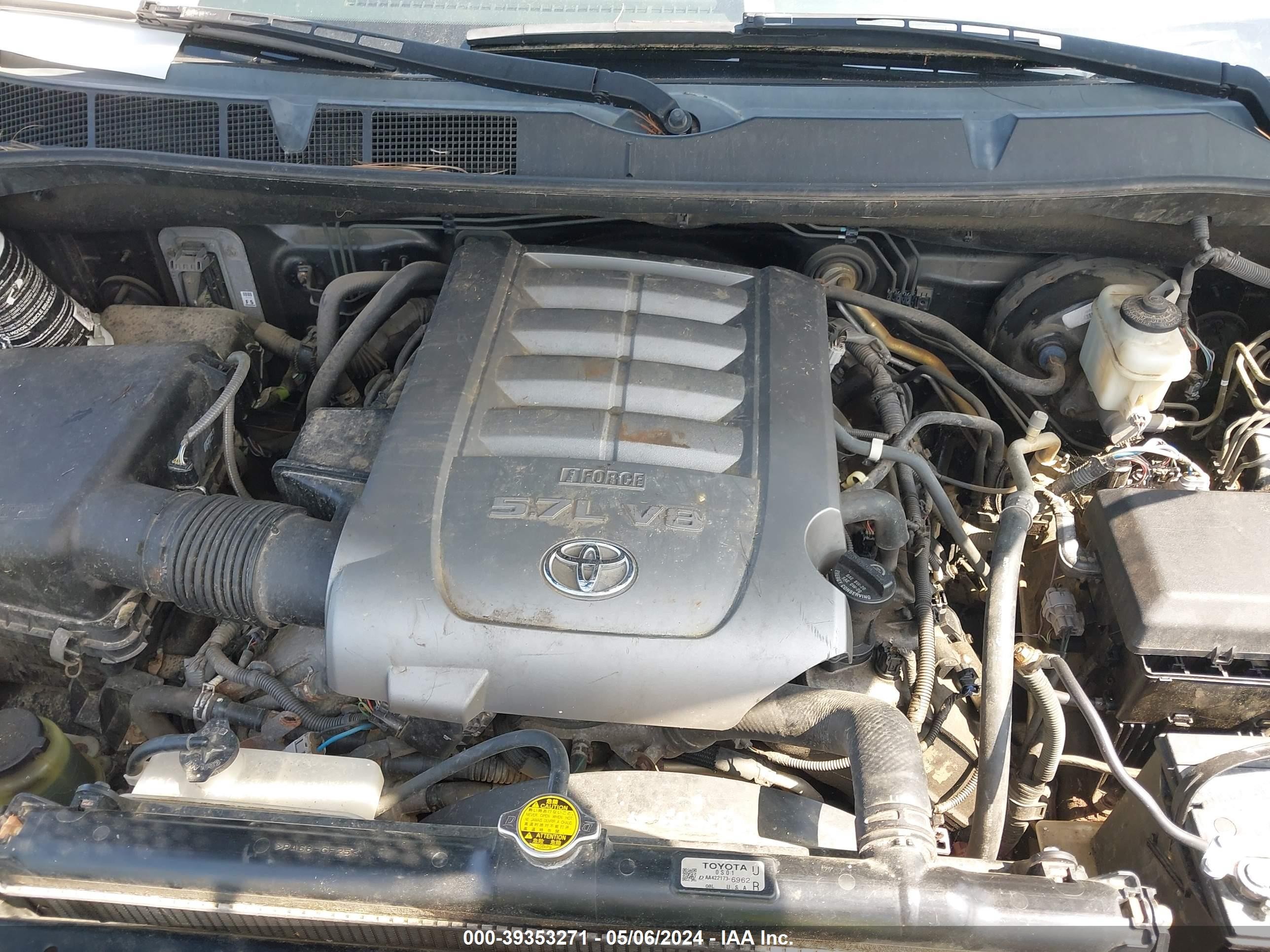 Photo 9 VIN: 5TFUY5F11AX108935 - TOYOTA TUNDRA 