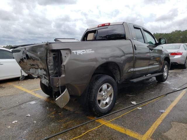 Photo 3 VIN: 5TFUY5F11BX167713 - TOYOTA TUNDRA DOU 