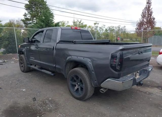 Photo 2 VIN: 5TFUY5F11GX502492 - TOYOTA TUNDRA 4WD TRUCK 