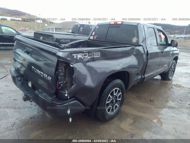 Photo 3 VIN: 5TFUY5F11GX525268 - TOYOTA TUNDRA 4WD TRUCK 